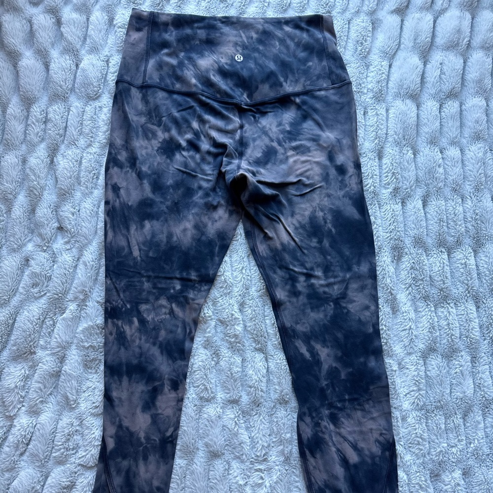 Lululemon Tie-Dye Leggings Size 10 - Picture 3 of 7